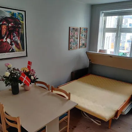 Lovely In The Heart Of Frederiksberg Apartment